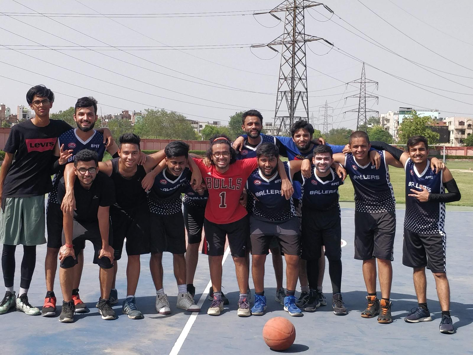 Undergrad basketball team